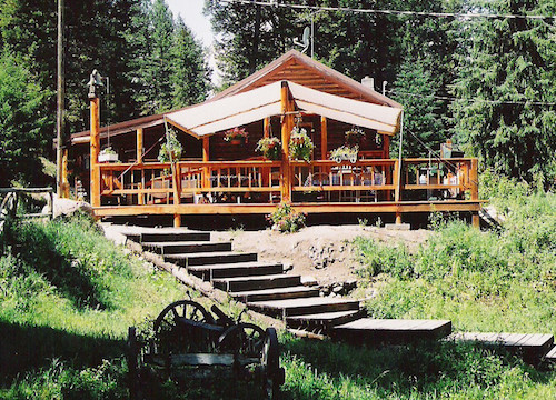 K Bar Z Guest Ranch lodge